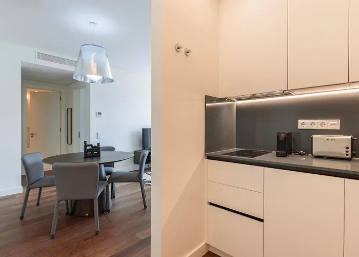 Apartment Upscale In Center By Lovelystay