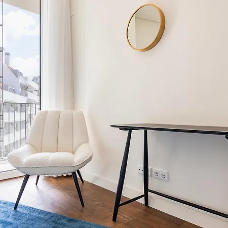 Upscale In Center By Lovelystay Apartment *
